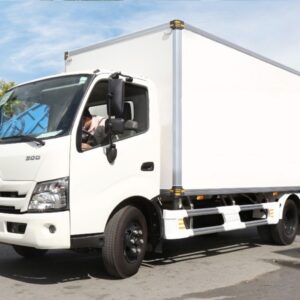 Xe Tải Hino XZU650L Euro 5 1.9 Tấn Thùng Bảo Ôn