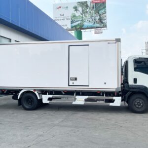 Xe Tải Isuzu FRR90LE5 6 Tấn Thùng Bảo Ôn