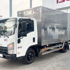 Xe Tải Isuzu QMR77HE5A 2.3 Tấn Thùng Kín