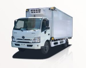Xe Tải Hino XZU720L Euro 5 3.5 Tấn Thùng Đông Lạnh